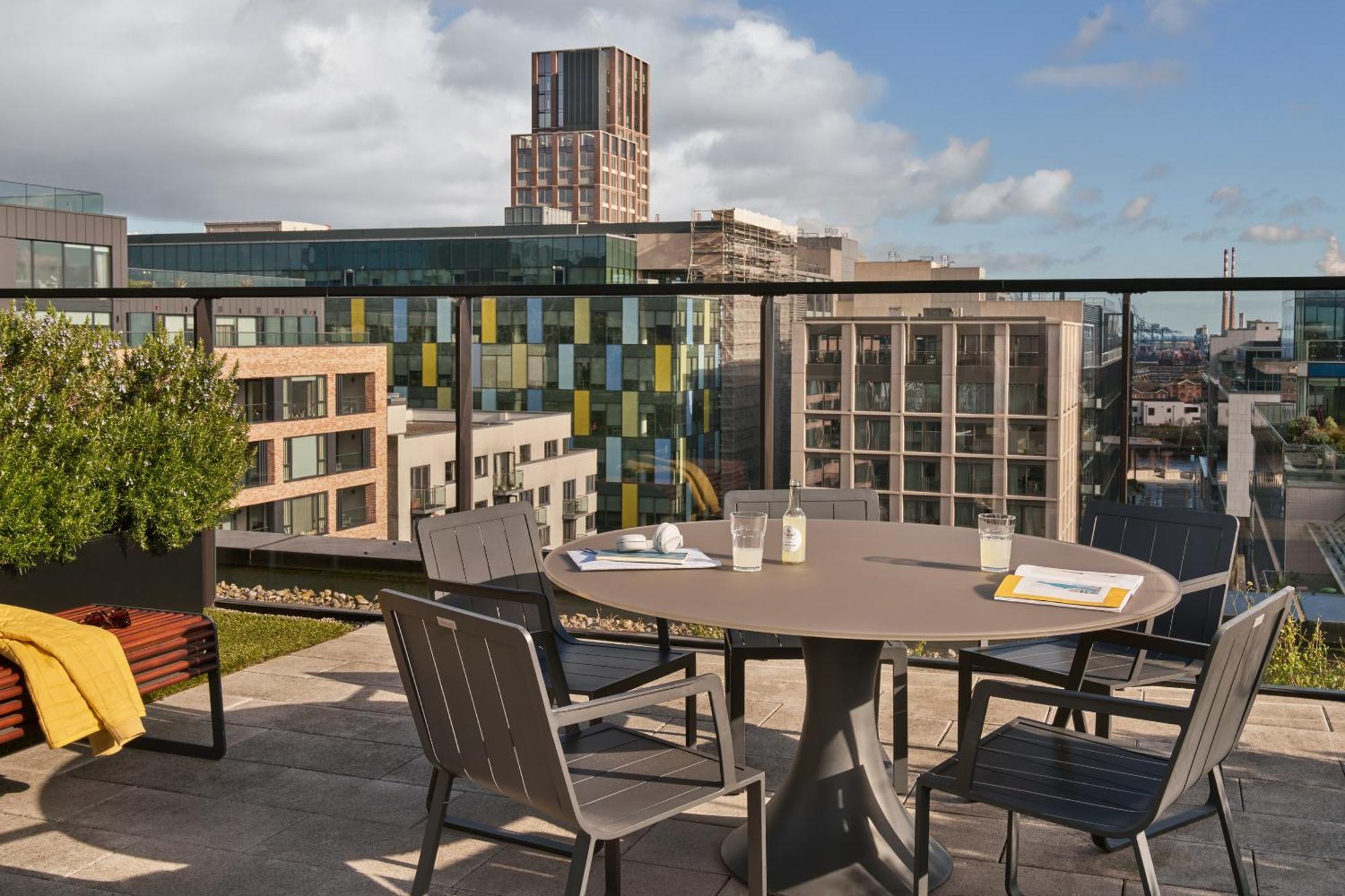 Britain Quay, Sonder Apartments By Marriott Bonvoy Dublin Dış mekan fotoğraf